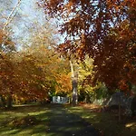 Emmaus Centre Hostel *